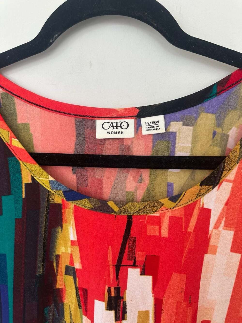 Cato Woman Multicolor Abstract Geometric Print Short Sleeve Tunic Top Size 14/16 - Picture 2 of 5